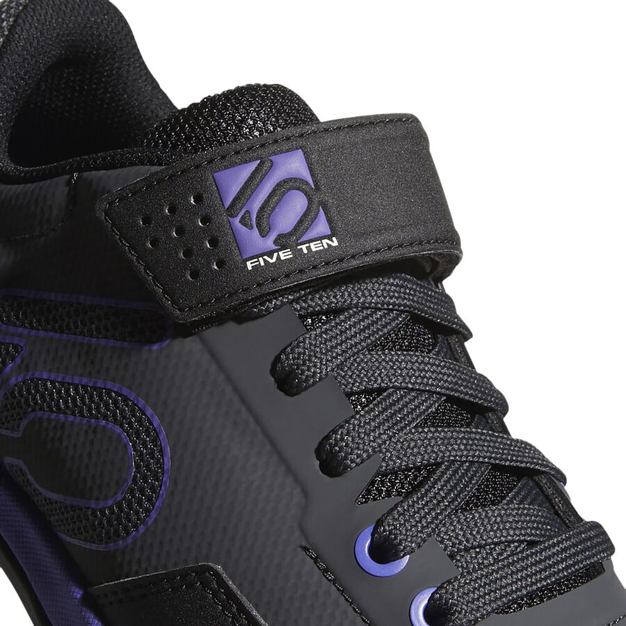 five ten kestrel womens clipless lace up mountain bike shoe velcro lace close up