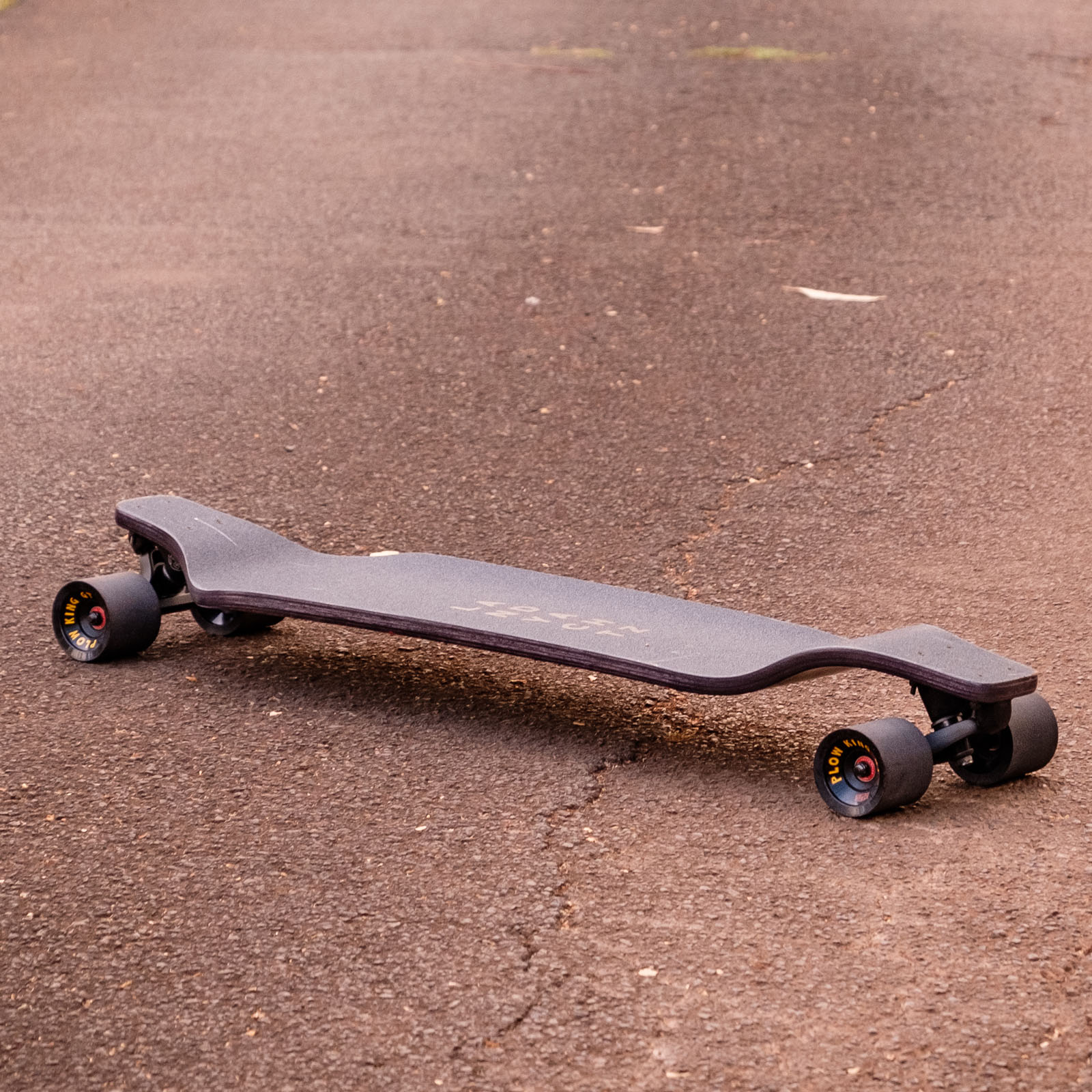 Landyachtz Evo 40 Bear Drop Down Freeride Longboard Complete