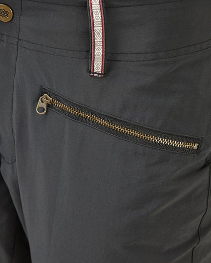 Sherpa Women's Devi Ankle Pant Black