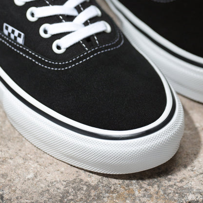 VANS Skate Authentic Black White ShoeVANS Skate Authentic Black White Shoe Toe 