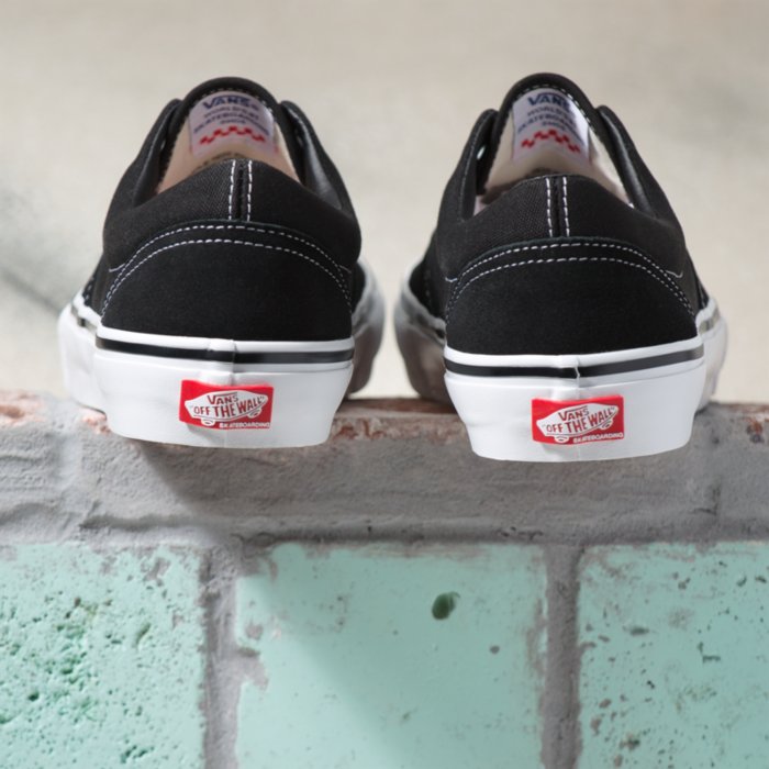 Vans Skate Era™ Black White Back Heel