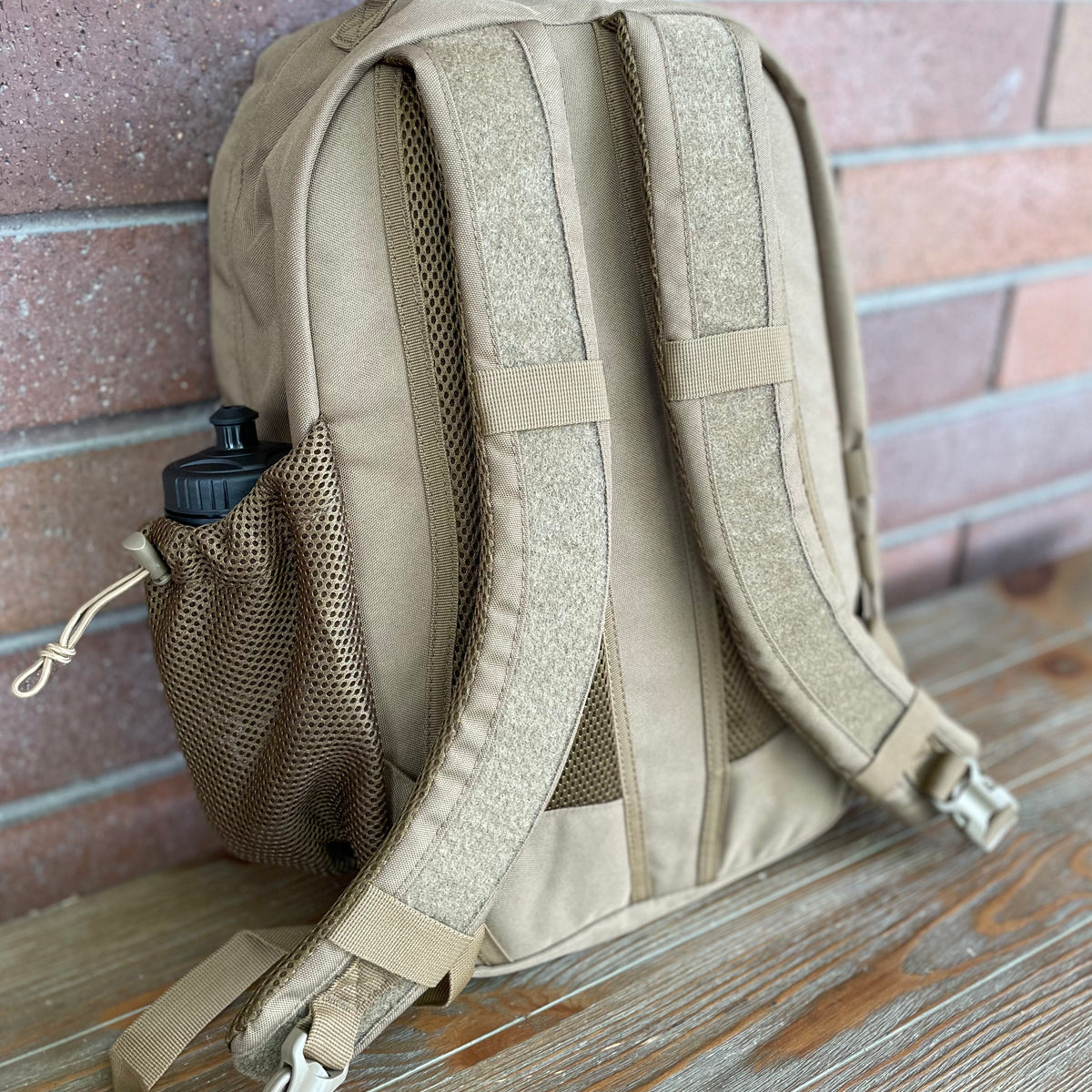 Wolftraders CasualWolf 20-Liter Tactical Day Backpack coyote tan straps