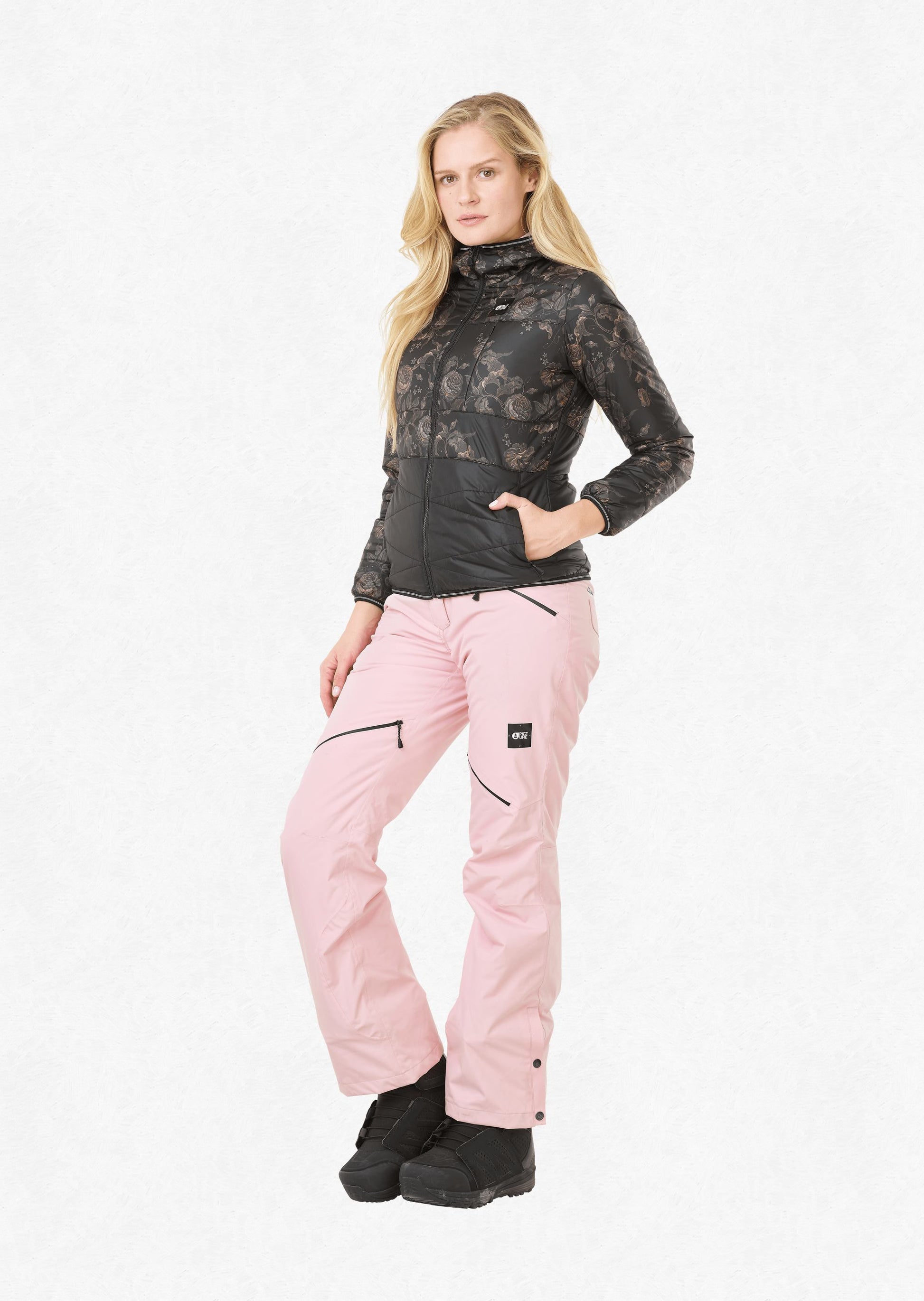 Picture Women's Chloe Reversible Synthetic Puffy Jacket Versaille Front Model Full Profile