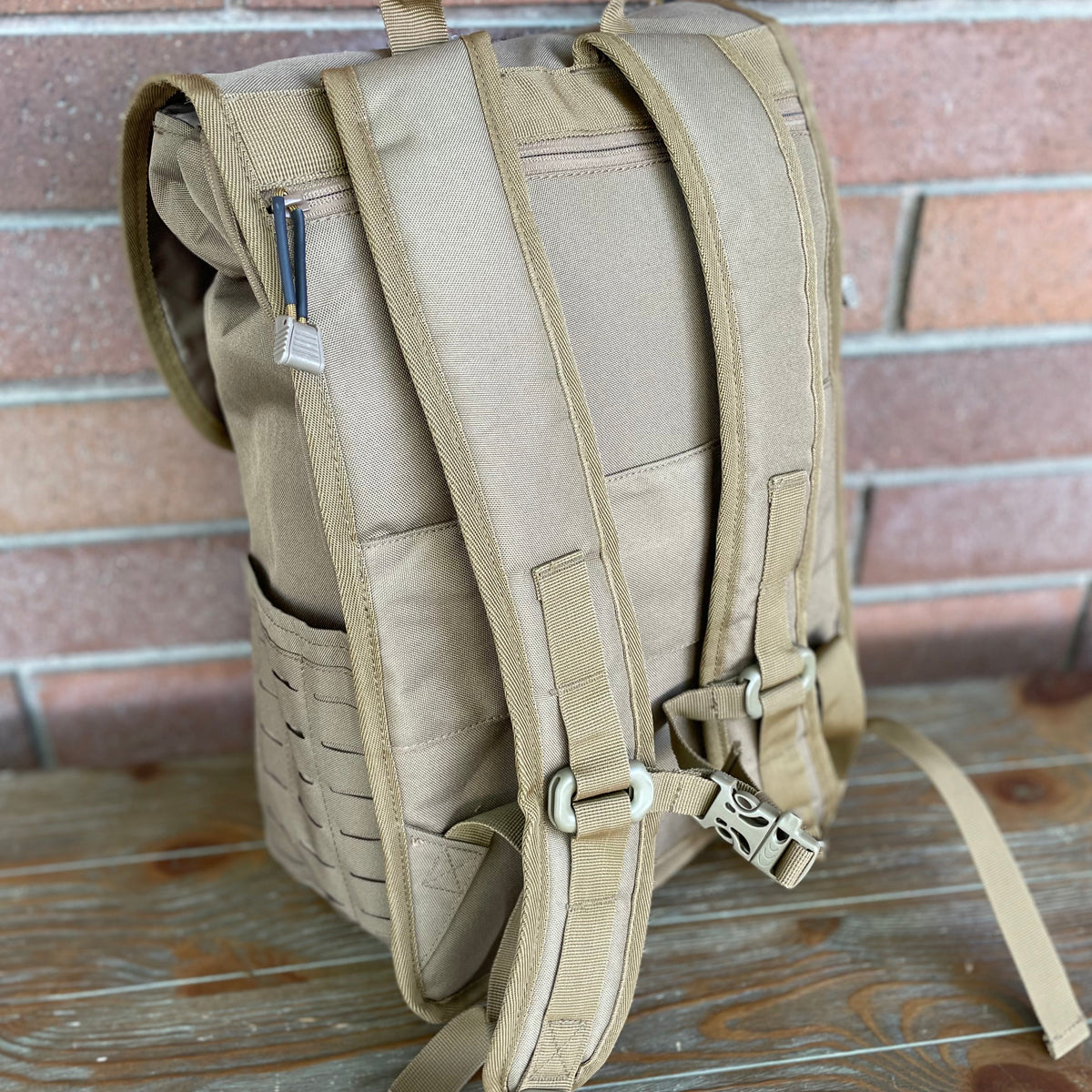 Wolftraders LoadedWolf multiOperational 40 Liter Tactical Backpack Olive Coyote Tan Brown Back Straps